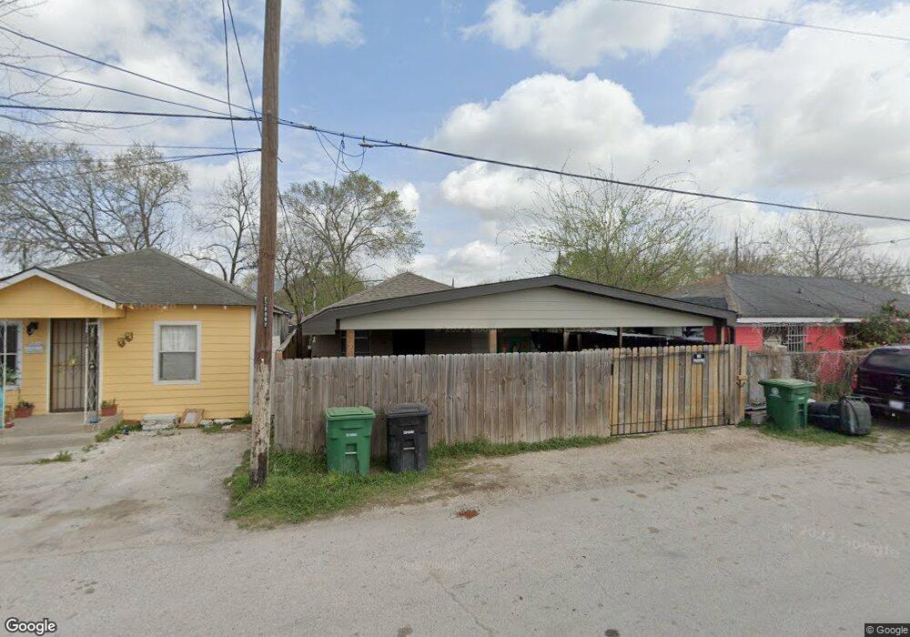 3411 Martha St, Houston, TX 77026 - photo 1