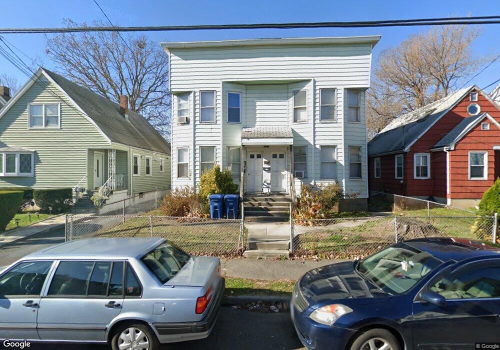 123 Pixlee Place, Bridgeport, CT 06610 - photo 1