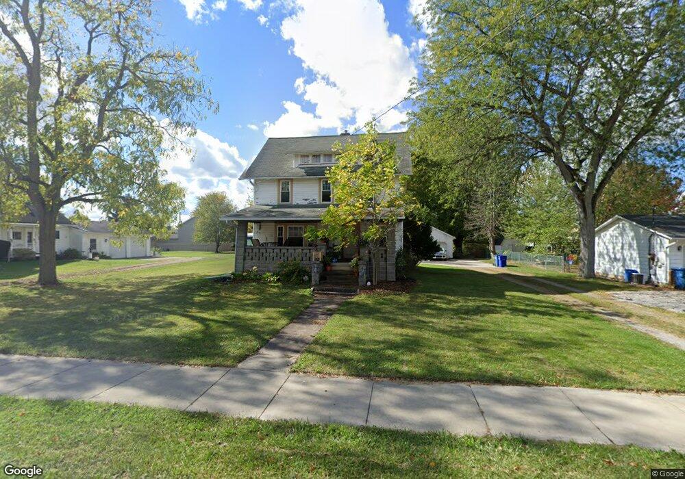 521 N Center St, Lagrange, OH 44050 - photo 1