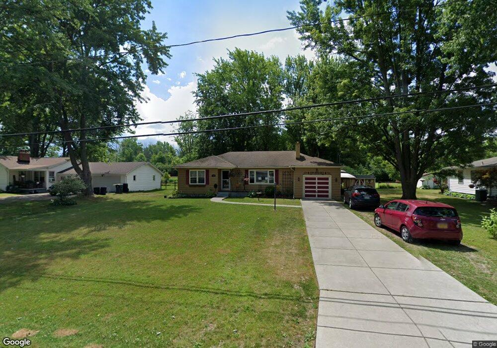 3284 Evergreen Dr, North Tonawanda, NY 14120 - photo 1