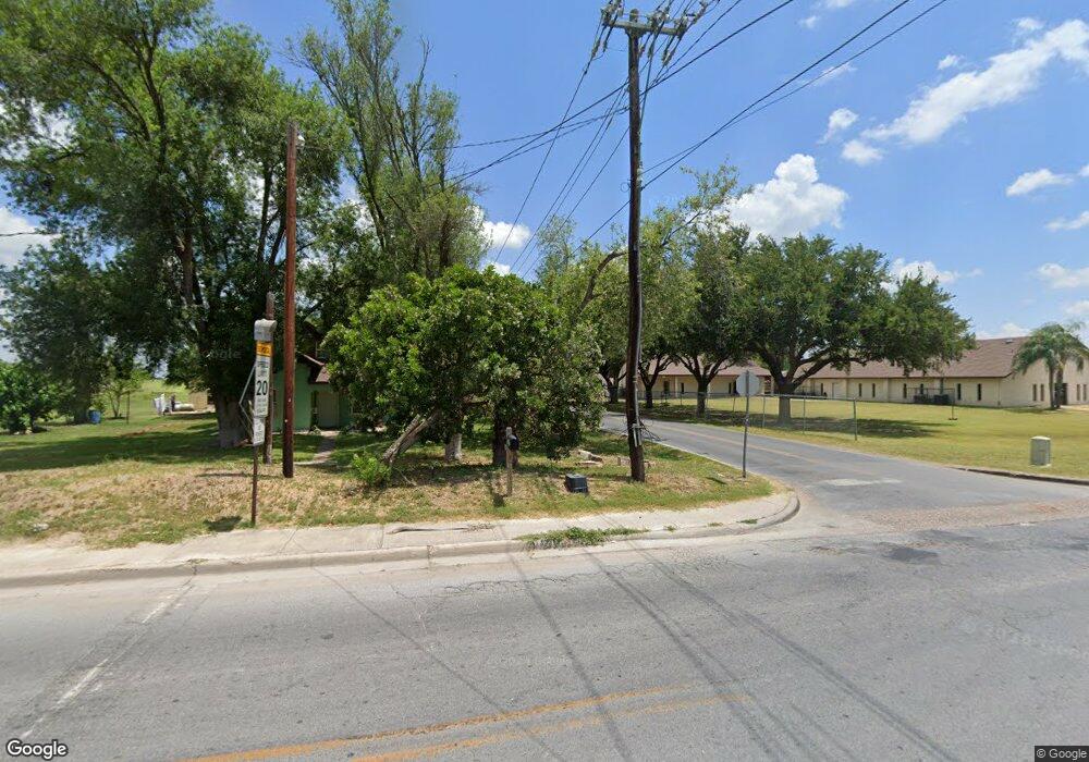702 W Sugarcane Dr, Weslaco, TX 78599 - photo 1