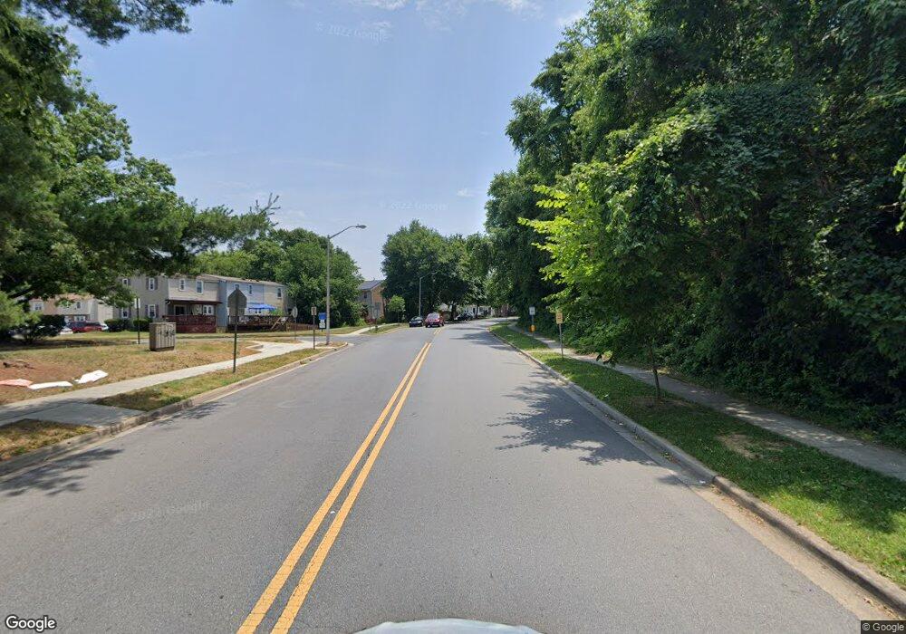 880 Nalley Rd, Hyattsville, MD 20785 - photo 1