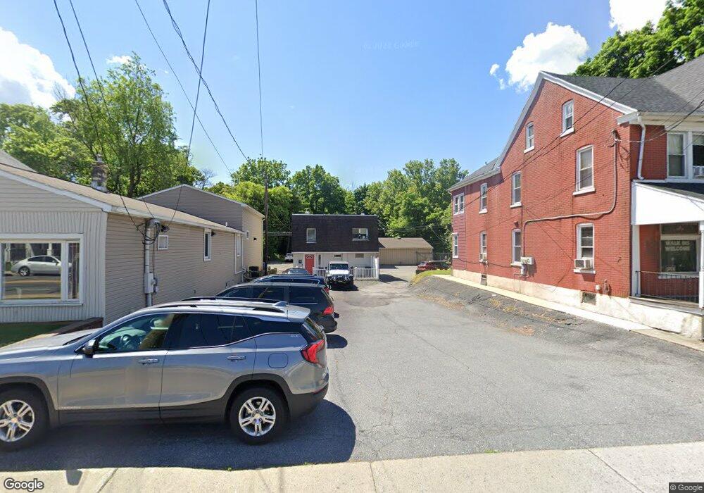 926 Chestnut St unit 928, Emmaus, PA 18049 - photo 1