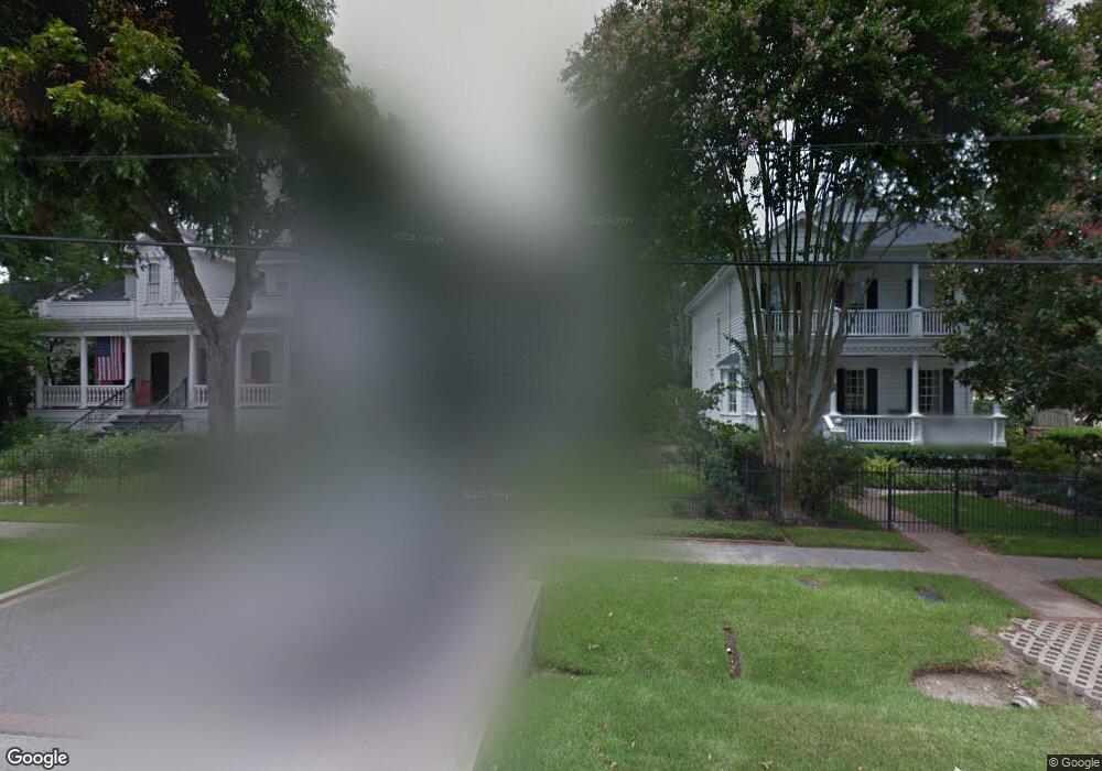 611 E 18th St, Houston, TX 77008 - photo 1