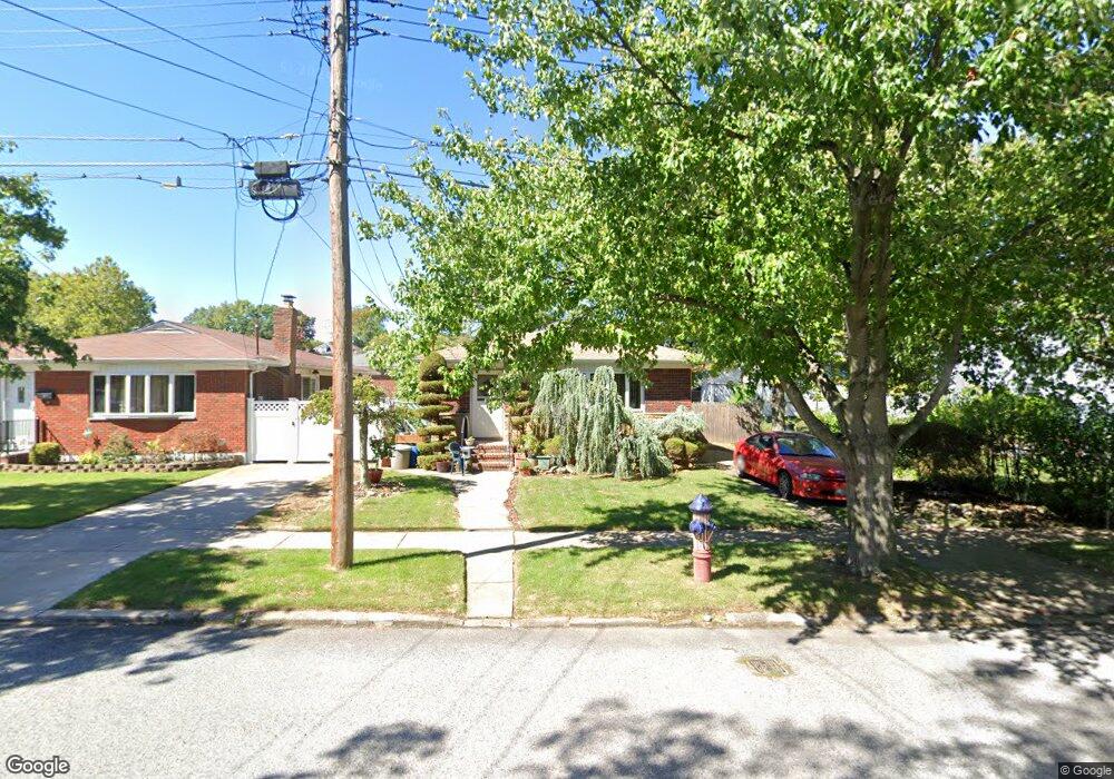133 Hooper Ave, Staten Island, NY 10306 - photo 1