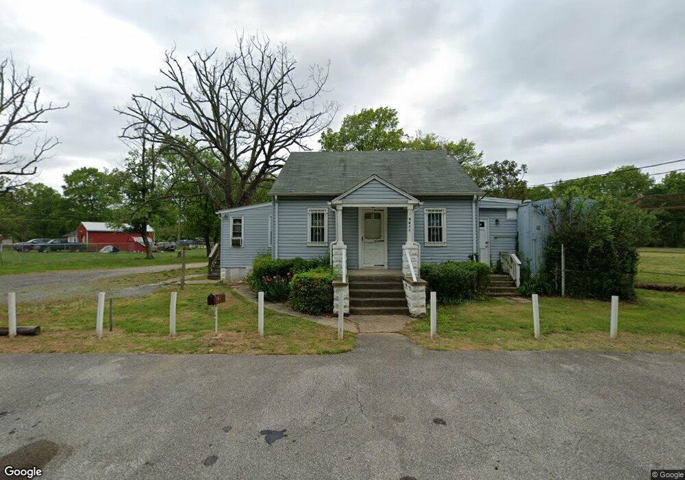 5011 Abbott Dr, Temple Hills, MD 20748 - photo 1