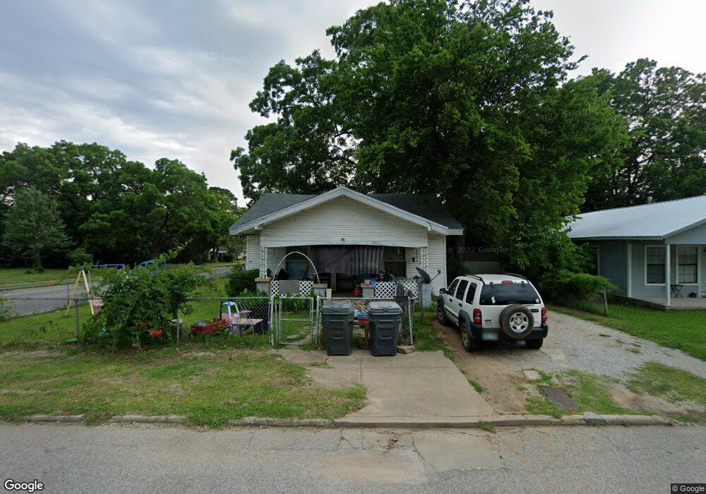 1122 B St NW, Ardmore, OK 73401 - photo 1