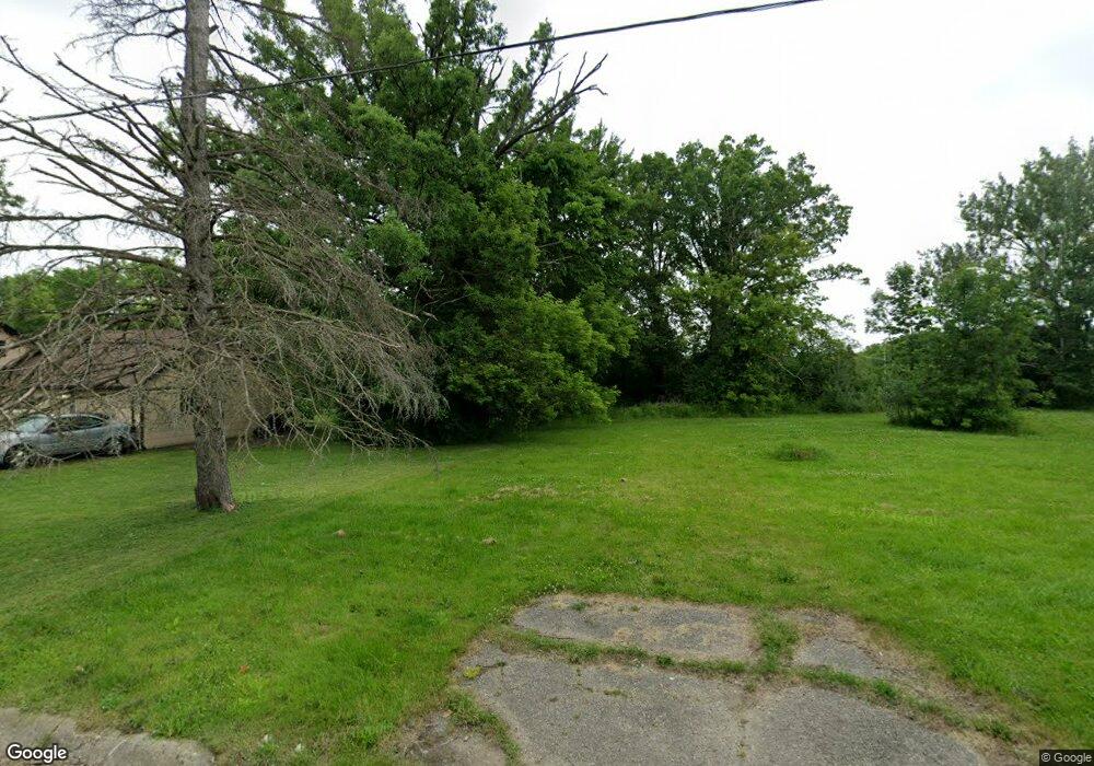 1340 W Downey Ave, Flint, MI 48505 - photo 1