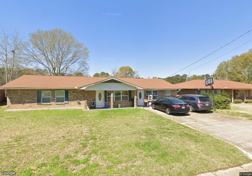 513 Maxine Ave, McComb, MS 39648 - photo 1