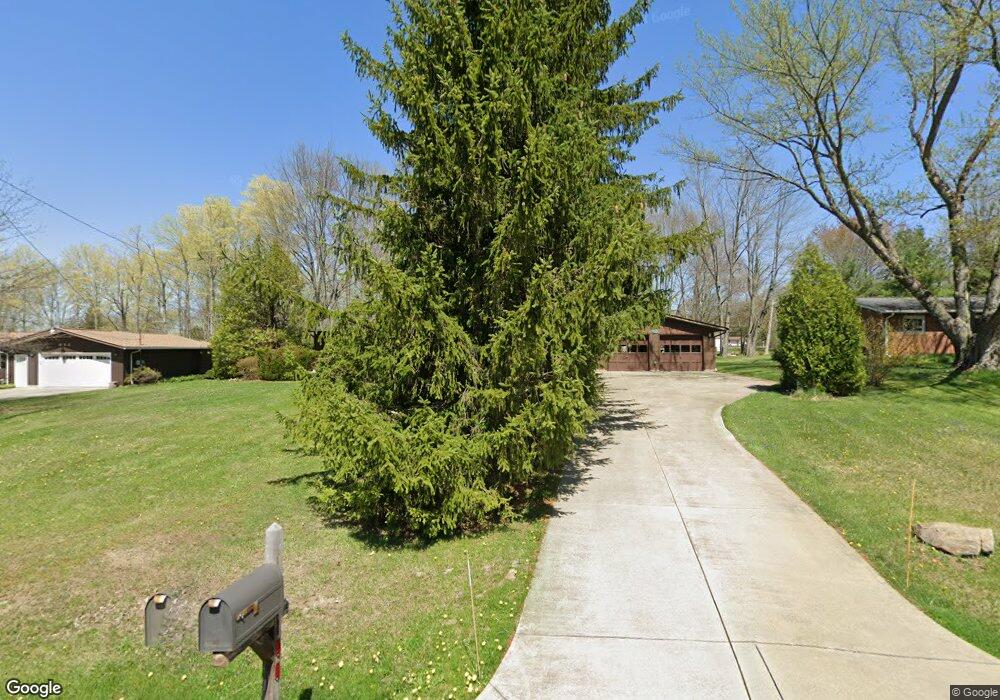 684 Sherwood Dr, Aurora, OH 44202 - photo 1