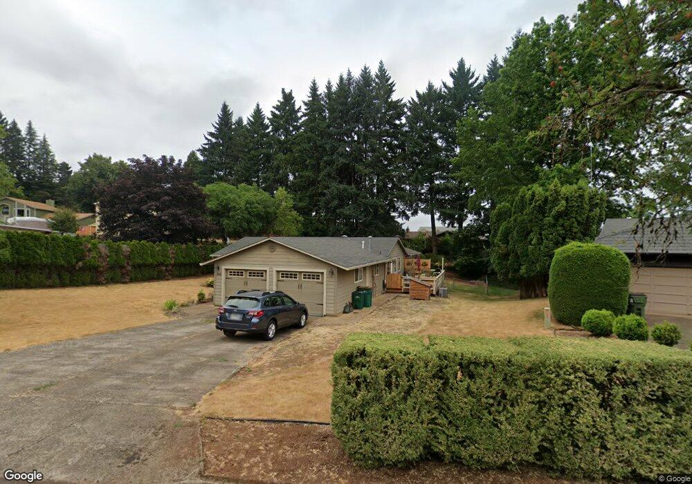 209 NW Canyon Dr, Dundee, OR 97115 - photo 1