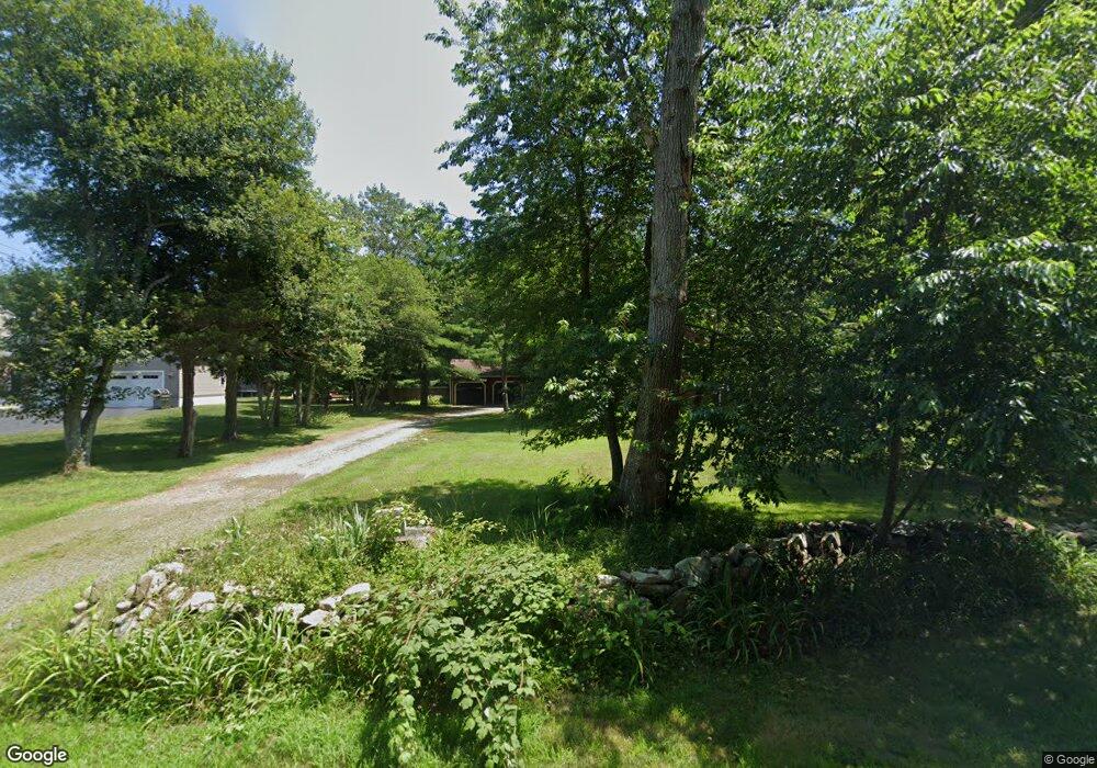 564 Rock Odundee Rd, South Dartmouth, MA 02748 - photo 1