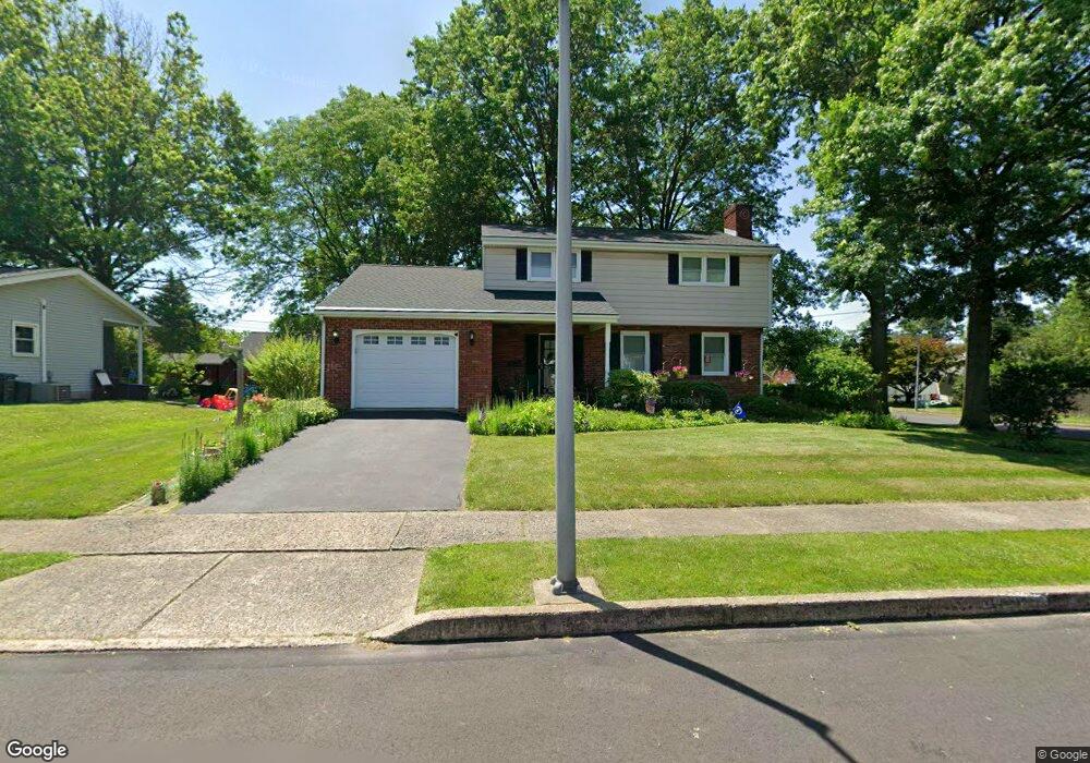 1020 Brookfield Cir, Quakertown, PA 18951 - photo 1