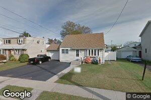 33 Edstan Dr, Moonachie, NJ 07074