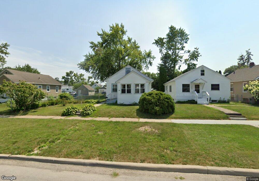 1035 H Ave NW, Cedar Rapids, IA 52405 - photo 1