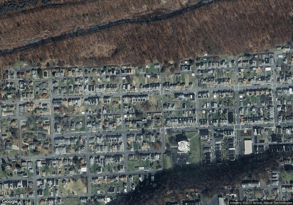 1422 W Walnut St, Coal Township, PA 17866 - photo 1