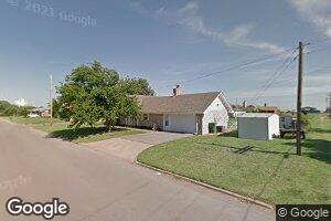 106 N Elm St, Okeene, OK 73763