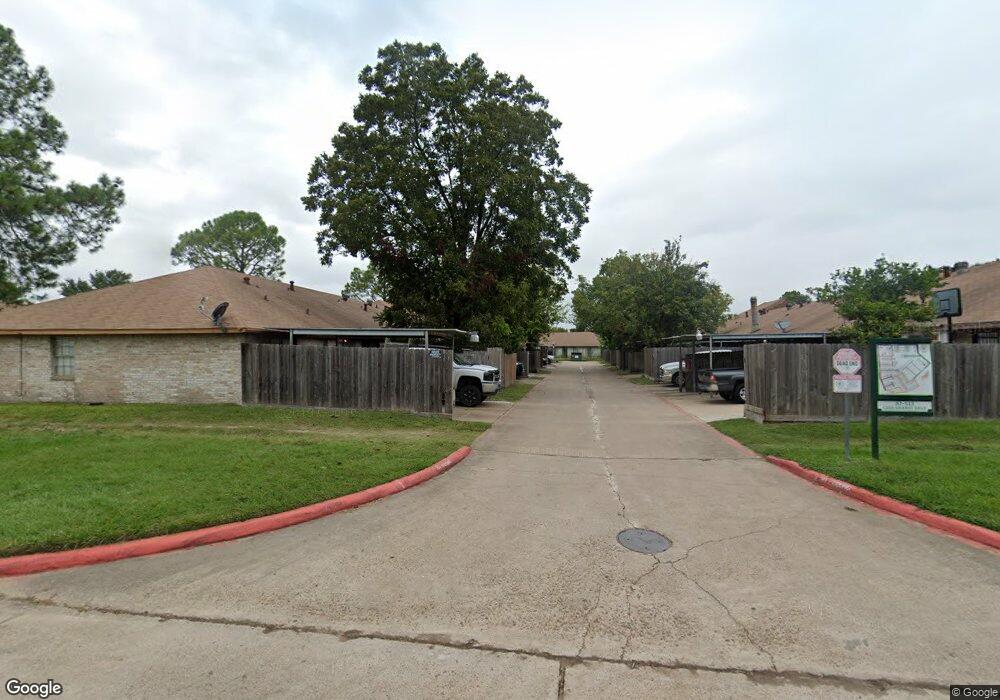 188 Goodson Dr unit 188, Houston, TX 77060 - photo 1