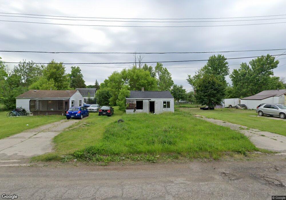 1305 W Princeton Ave, Flint, MI 48505 - photo 1