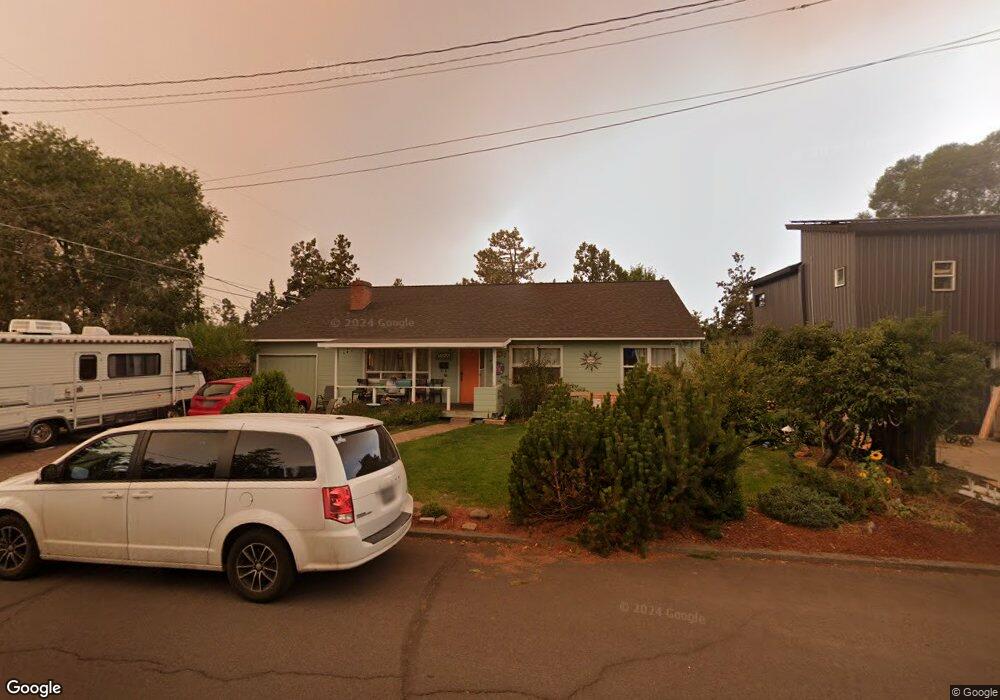 639 NE 5th St, Bend, OR 97701 - photo 1