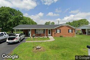 902 Pine St, Crab Orchard, KY 40419
