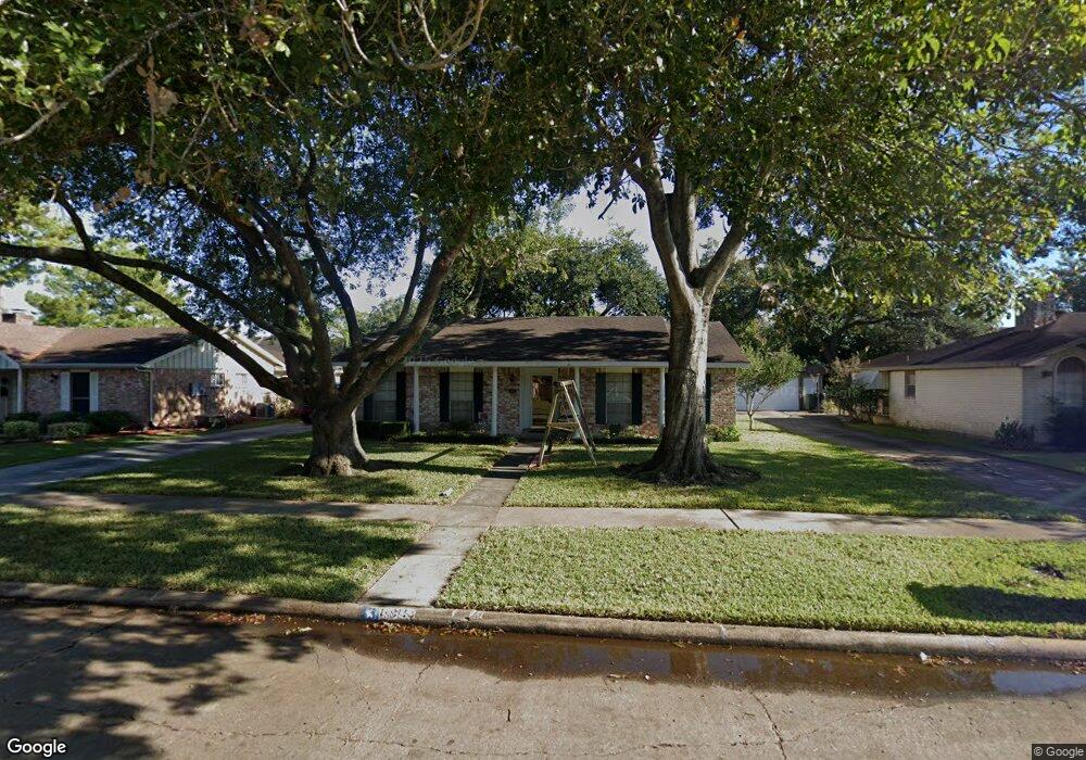 11915 Kirkway Dr, Houston, TX 77089 - photo 1