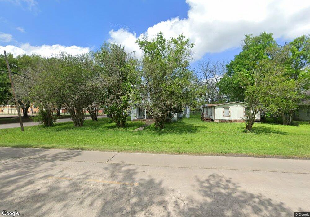 2501 6th St, Bay City, TX 77414 - photo 1