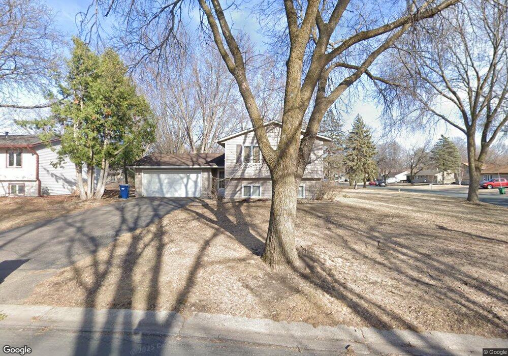 10158 Quaker Ln N, Maple Grove, MN 55369 - photo 1