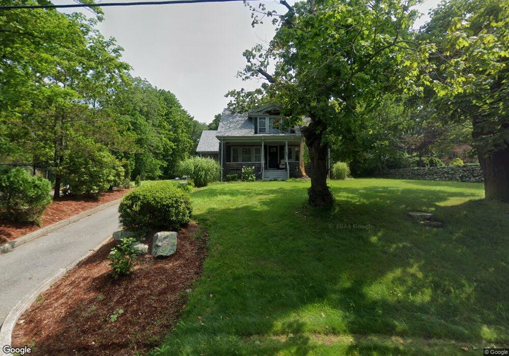 201 Rockland St, South Dartmouth, MA 02748 - photo 1