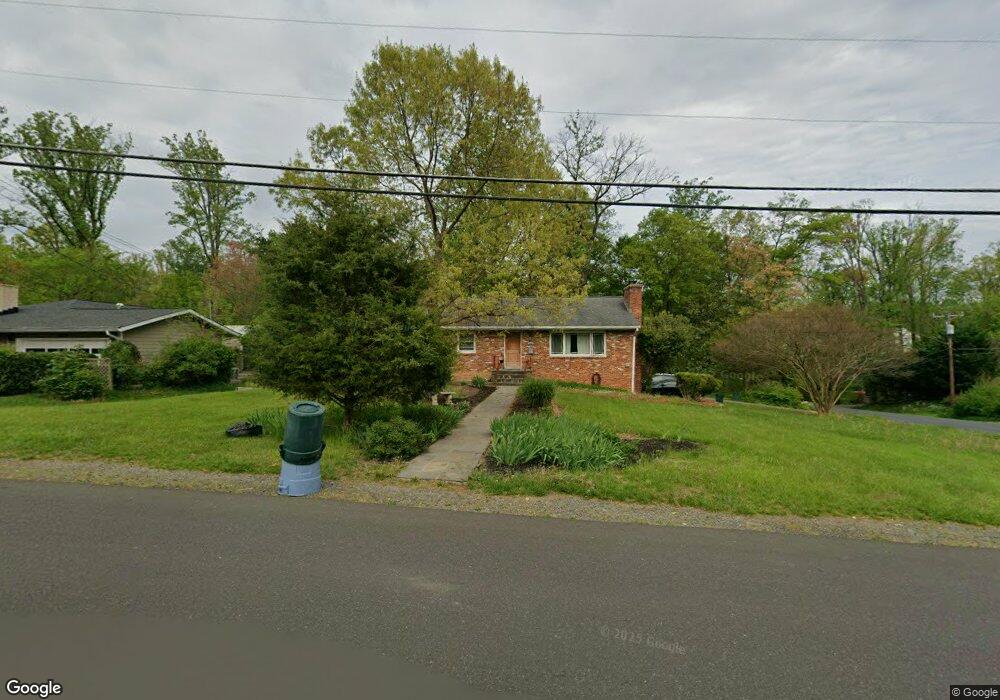 3527 Devon Dr, Falls Church, VA 22042 - photo 1