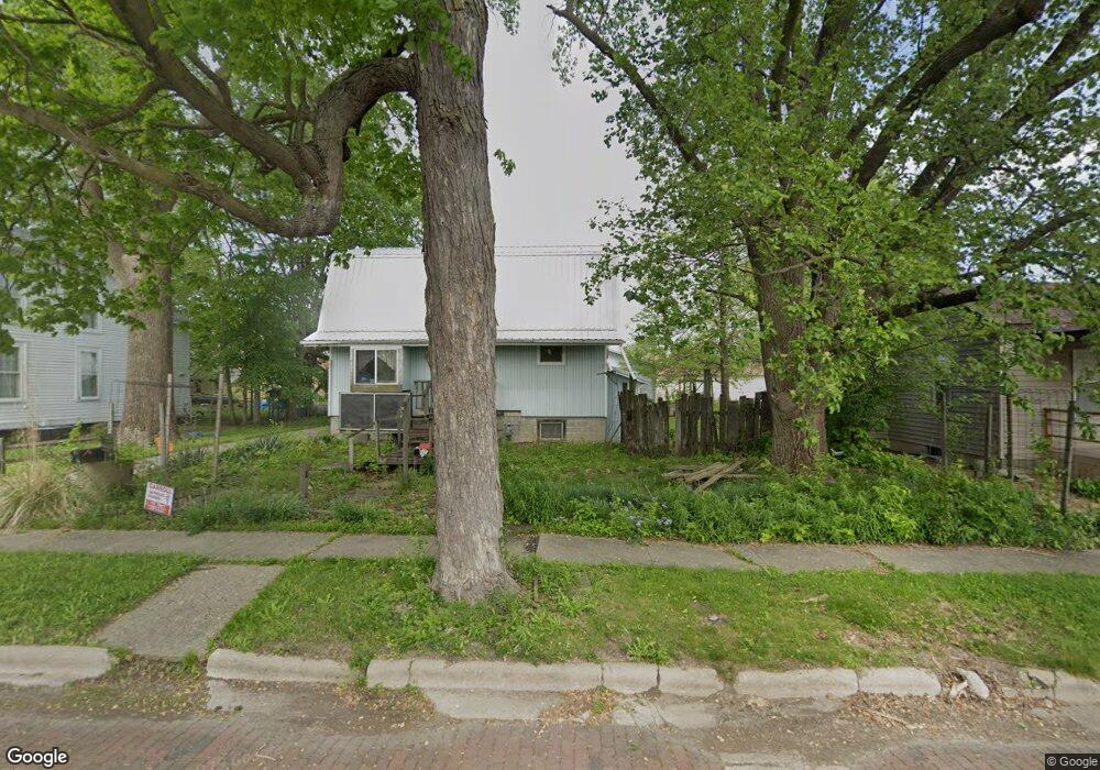 317 S Sangamon St, Lincoln, IL 62656 - photo 1