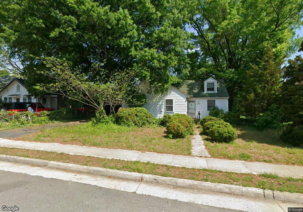 2908 Groveton St, Alexandria, VA 22306 - photo 1