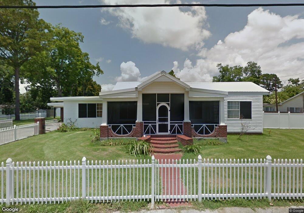640 Julia St, New Iberia, LA 70560 - photo 1