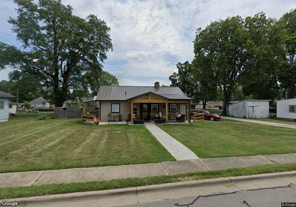 207 N Kyle St, Edinburgh, IN 46124 - photo 1