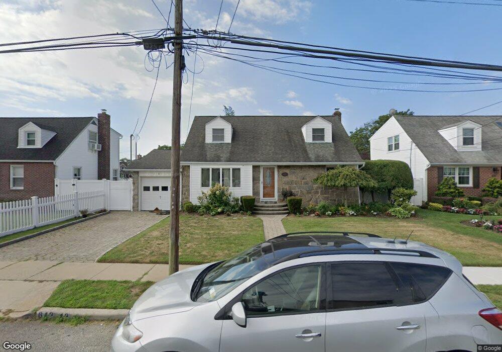 643 Wool Ave, Franklin Square, NY 11010 - photo 1