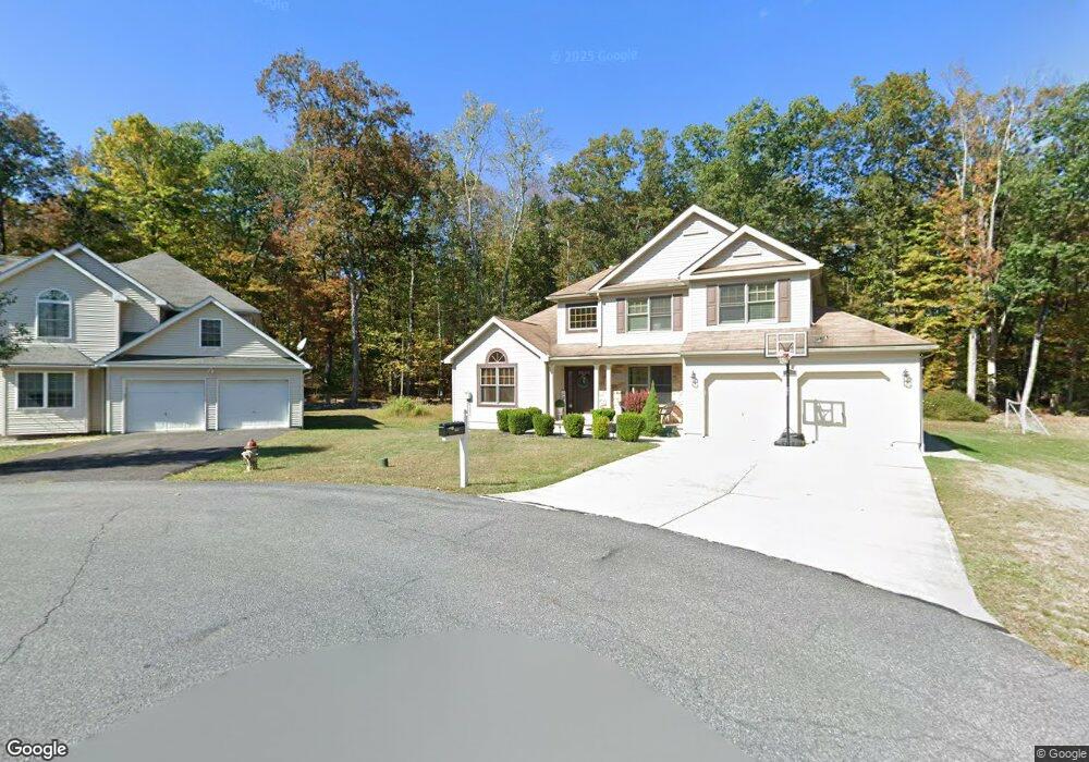 1209 Meadow Run Ct, Stroudsburg, PA 18360 - photo 1