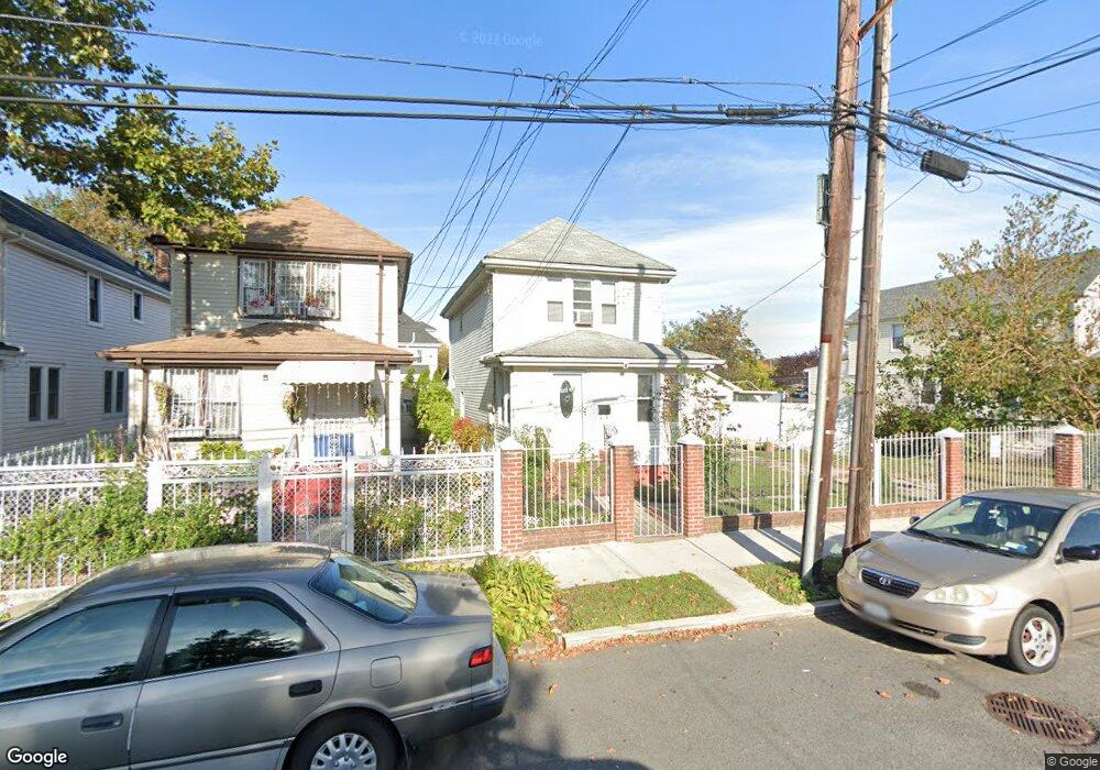 9450 199th St, Hollis, NY 11423 - photo 1