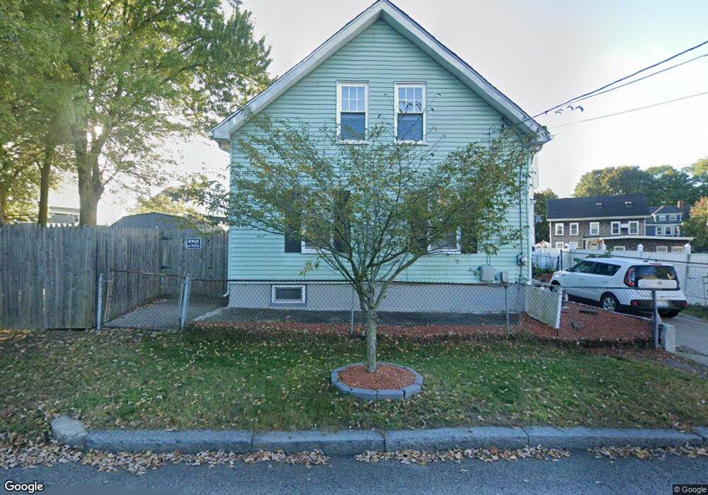 717 Roosevelt Ave, Pawtucket, RI 02860 - photo 1
