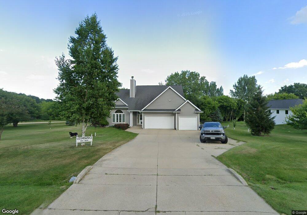 W267N5470 Carlene Dr, Pewaukee, WI 53072 - photo 1