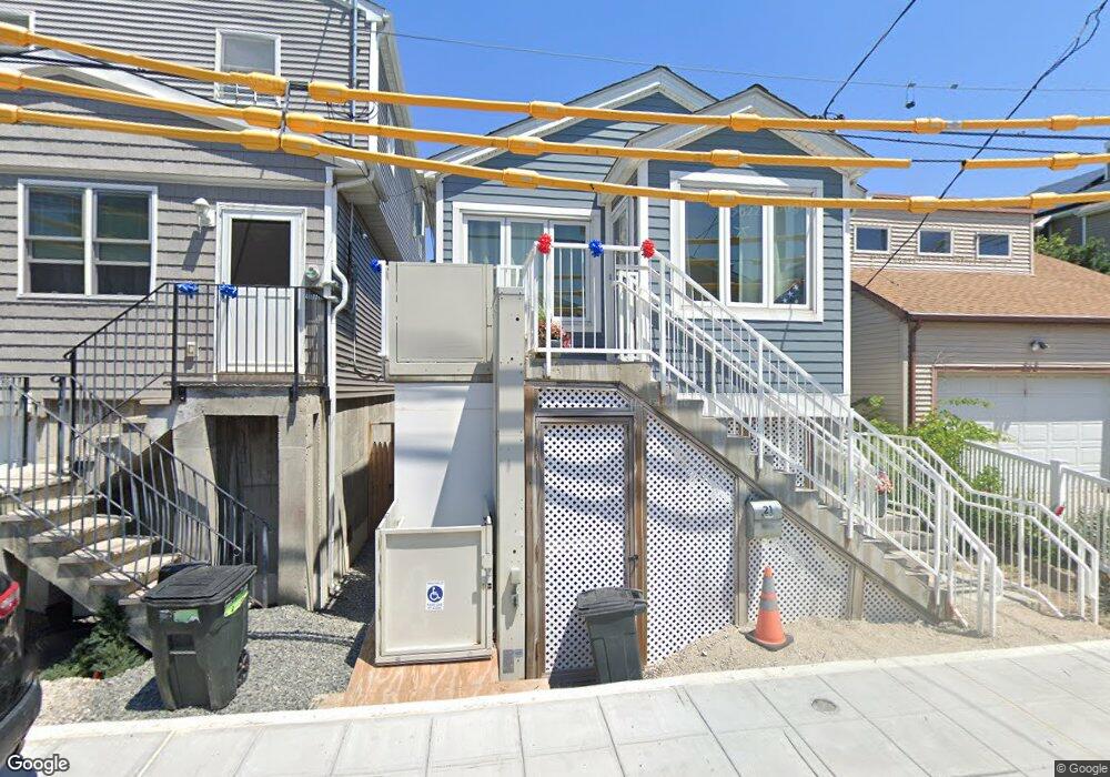 21 W 15th Rd, Broad Channel, NY 11693 - photo 1