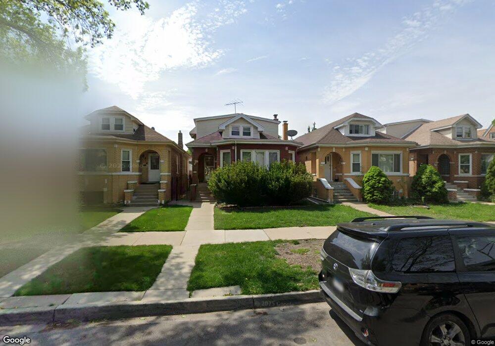 5311 W Oakdale Ave, Chicago, IL 60641 - photo 1