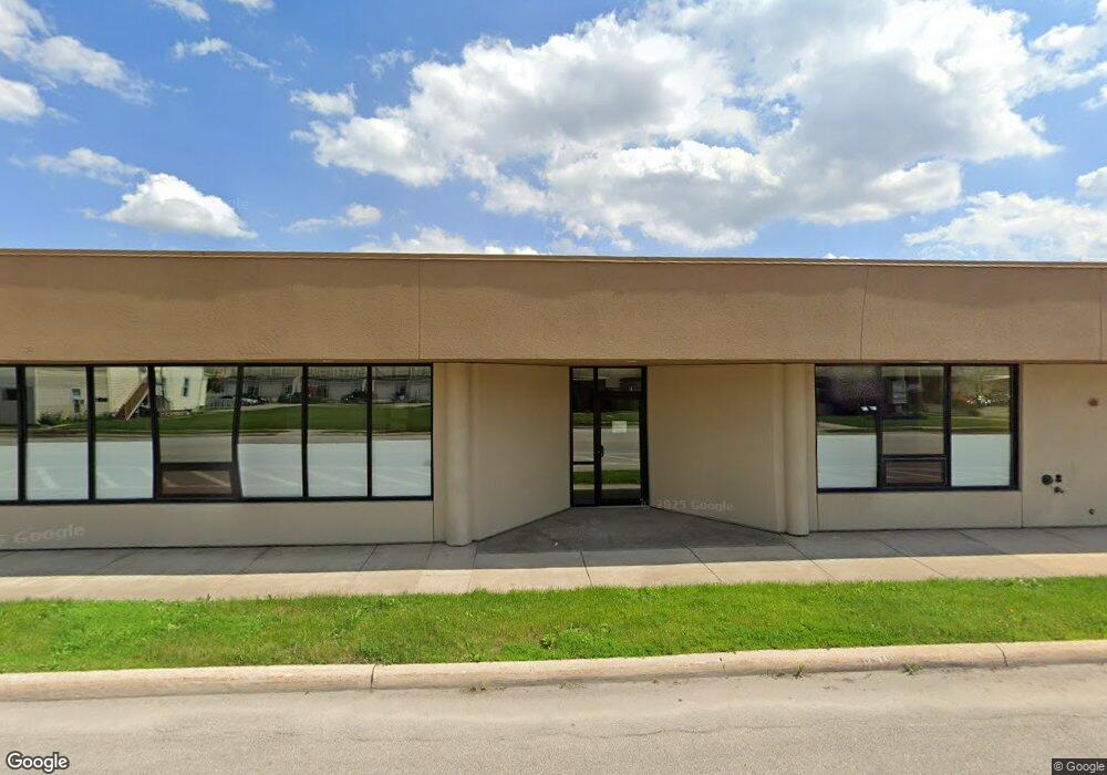 521 3rd Ave SW, Cedar Rapids, IA 52404 - photo 1