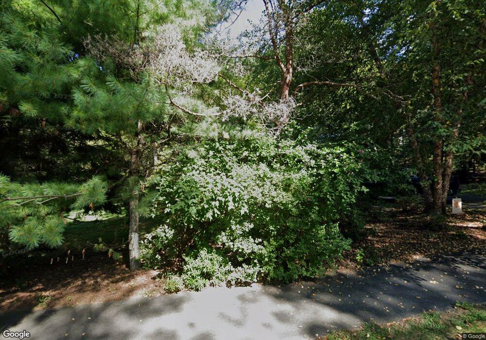 27 Teaberry Ln, Amherst, MA 01002 - photo 1
