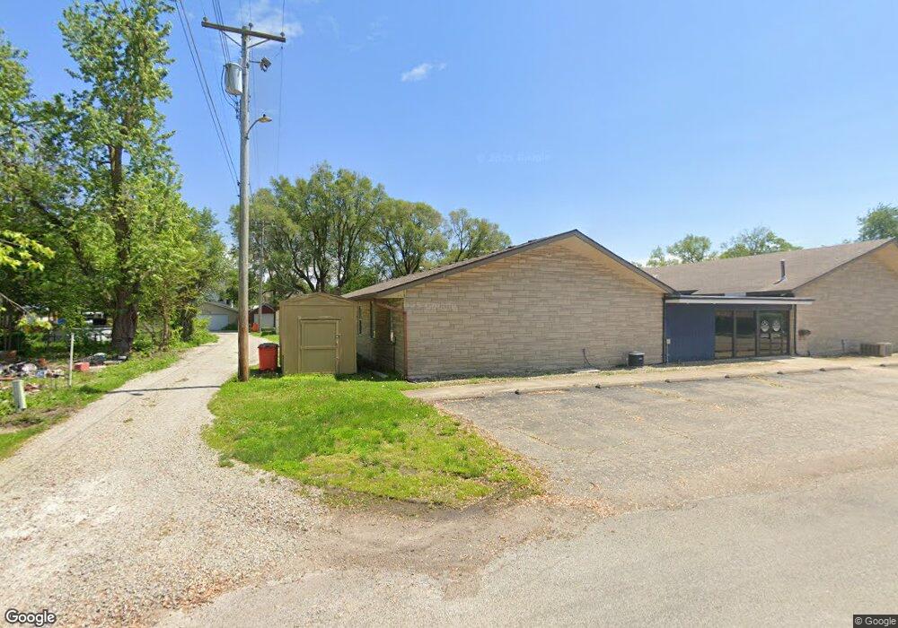 2220 Champaign Ave, Mattoon, IL 61938 - photo 1