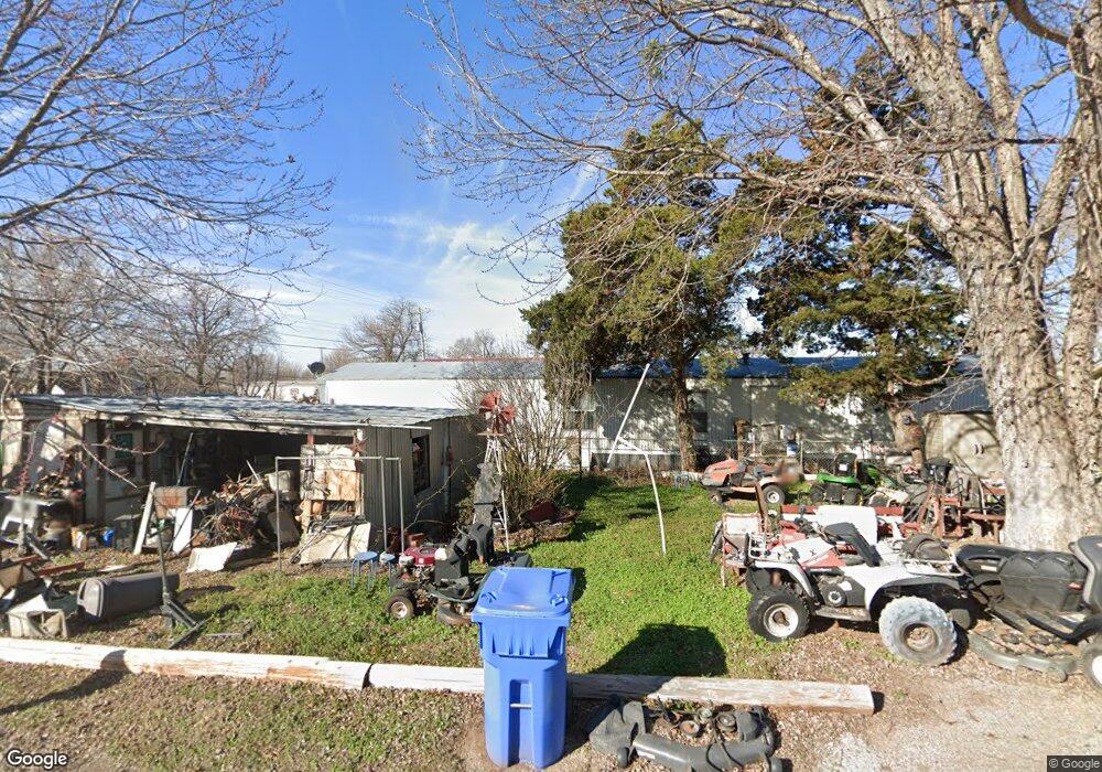 301 N 7th St, Cache, OK 73527 - photo 1