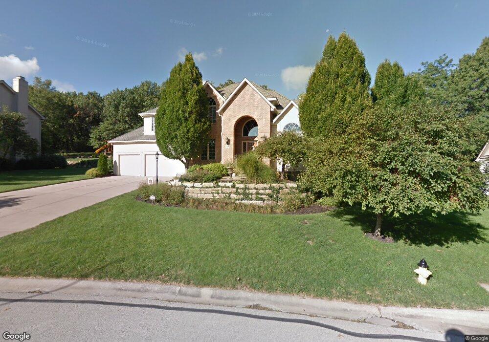 7568 Eicher Dr, Shawnee, KS 66217 - photo 1