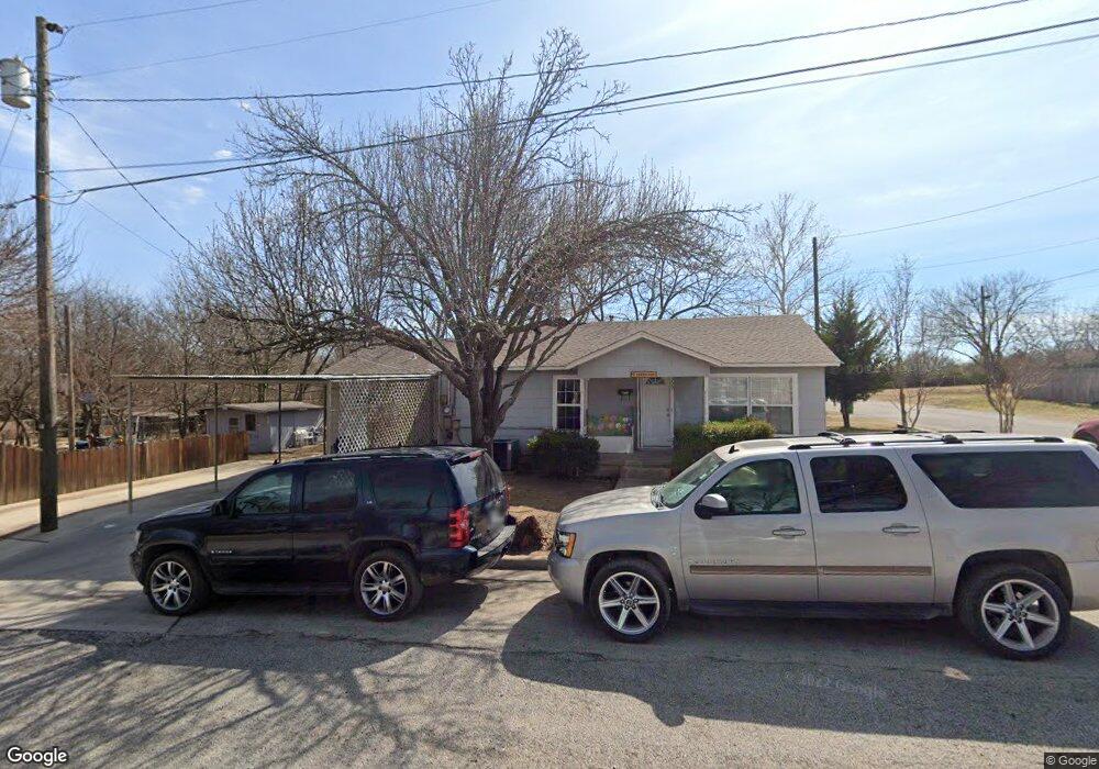 309 W Hallsell St, Decatur, TX 76234 - photo 1