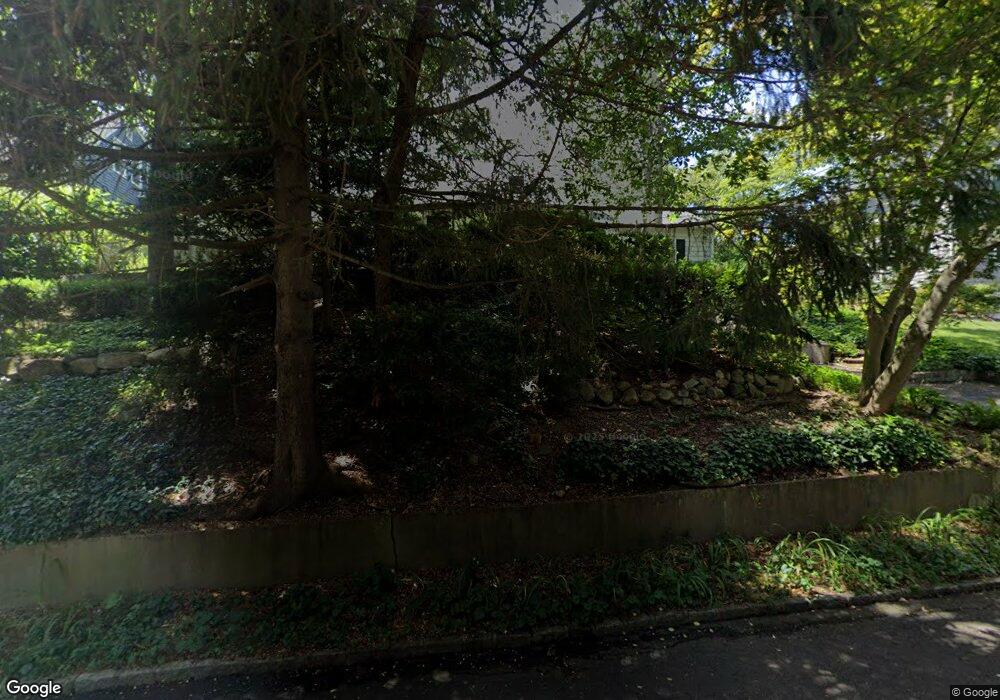 39 Amherst Rd, Port Washington, NY 11050 - photo 1