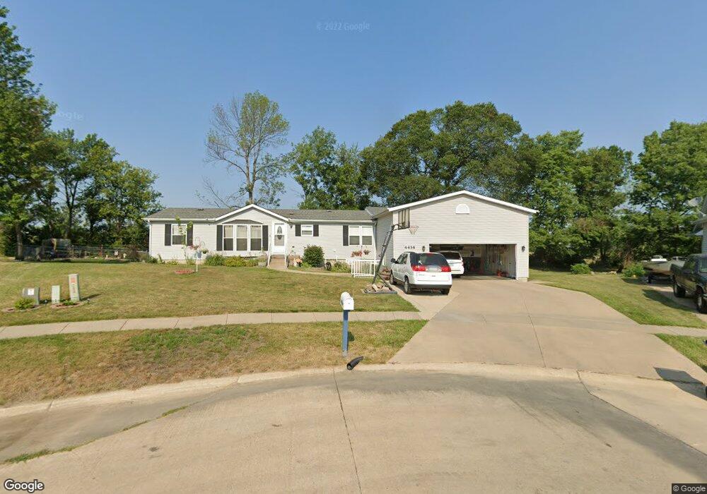 4434 Megan Ct NW, Cedar Rapids, IA 52405 - photo 1