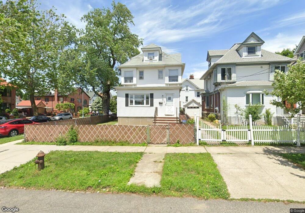 15201 32nd Ave, Flushing, NY 11354 - photo 1